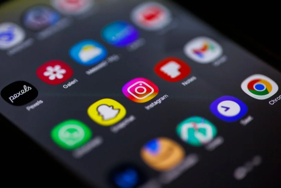 who-we-are Wireframe App - Mockup Give a follow on Instagram: fazurrehman